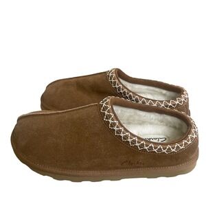 Clarks sz 8 Womens Suede Faux Fur Lined Slippers Chestnut Brown suede NWOT